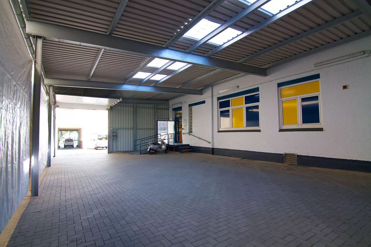 stauraum-kiel-aussenansicht-eingangsbereich