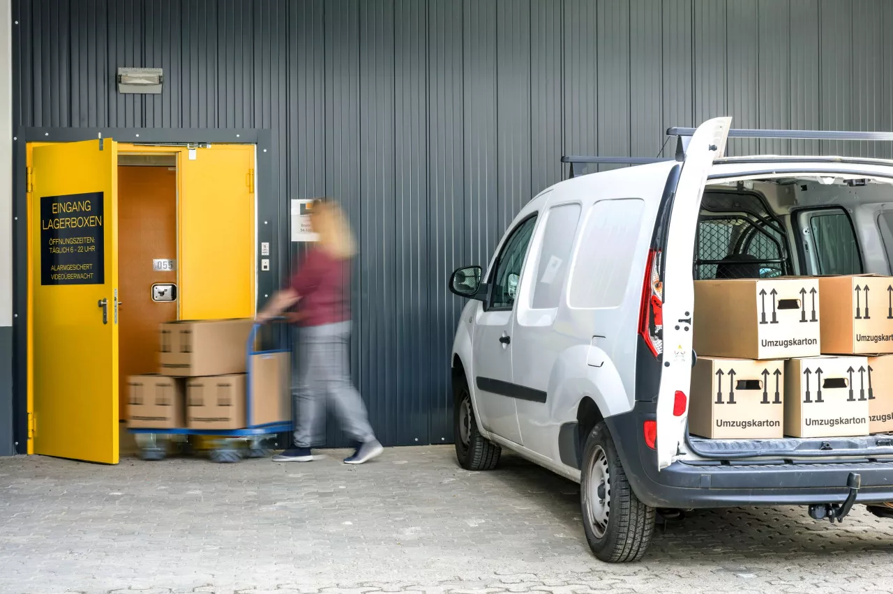 stauraum-oldenburg-eingang-lagerbereich-aussenansicht